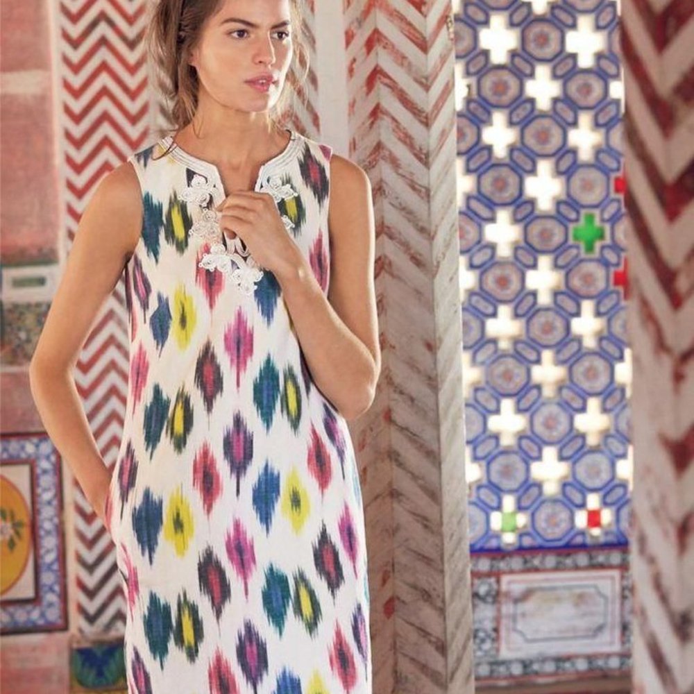 Vibrant J Crew Ivory Watercolor Ikat Shift Dress